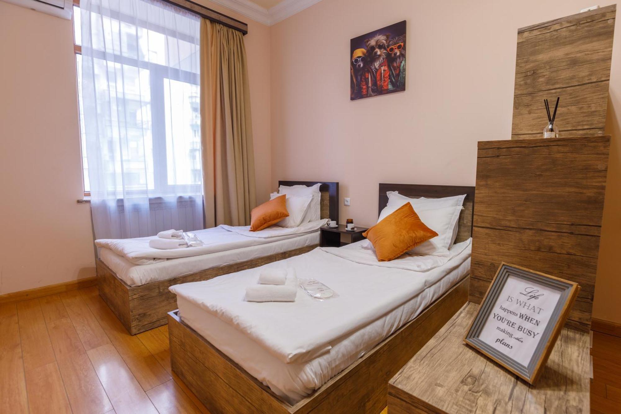 Stay Inn Apartments At Yekmalyan Street Erivan Exterior foto